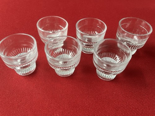 Schnapsglas ddr pressglas - x,